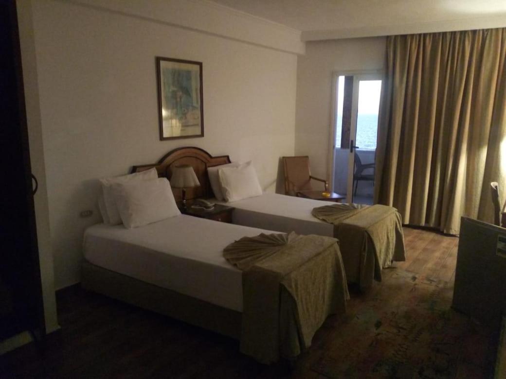 Kaoud Sporting Hotel Alexandria Exterior photo